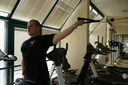 Crucifixo Biceps Alternado - Execução